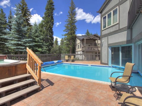 CC301 Cross Creek Apartment in Frisco