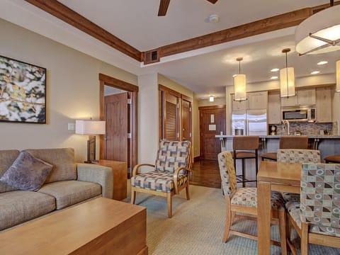 Luxury Condo at Base of Peak 8 - Walk to Gondola Apartment in Breckenridge