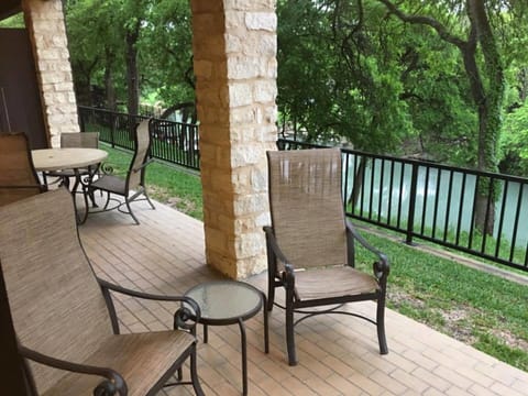 CW C110 River Remedy Apartment in New Braunfels