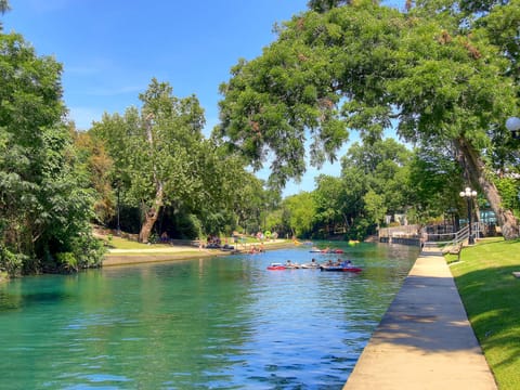 RRC A305 Riverpalooza On the Comal Apartment in New Braunfels