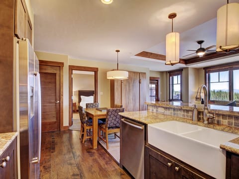 Slopeside Condo at Base of Peak 8, Sleeps 6 Apartment in Breckenridge