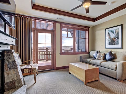 Luxury One Bedroom Condo at Base of Peak 8 Apartment in Breckenridge