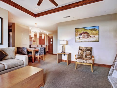Luxury One Bedroom Condo at Base of Peak 8 Apartment in Breckenridge