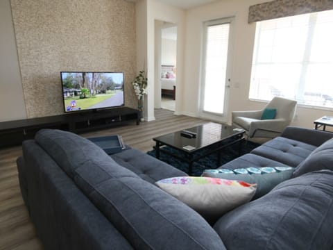 7-305 (Your Vista Cay) Apartment in Highlands Reserve