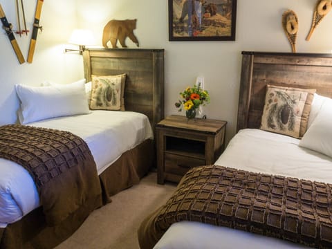 Overwhelming Charm, Overlooking the Village- 2Br 2Ba Hotel in Northstar Drive