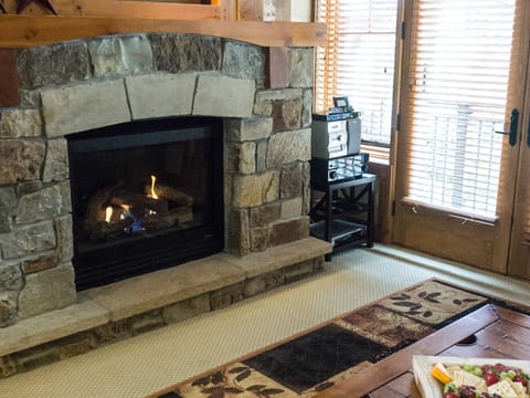 Village Luxury with a View - 1Br/1Ba Apartment in Northstar Drive