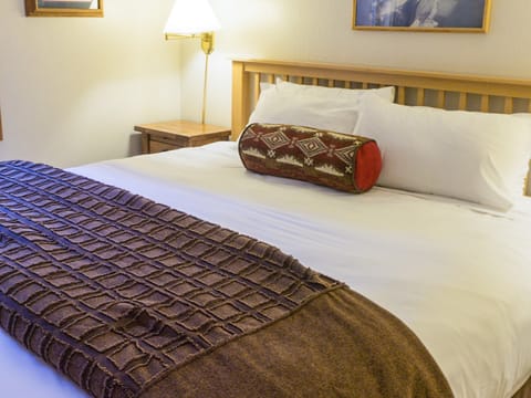 2 Bedroom 2 Bathroom Ski Trails Condo Hotel in Northstar Drive