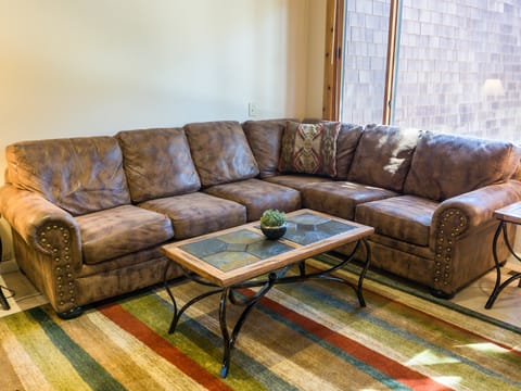 2 Bedroom 2 Bathroom Ski Trails Condo Hotel in Northstar Drive