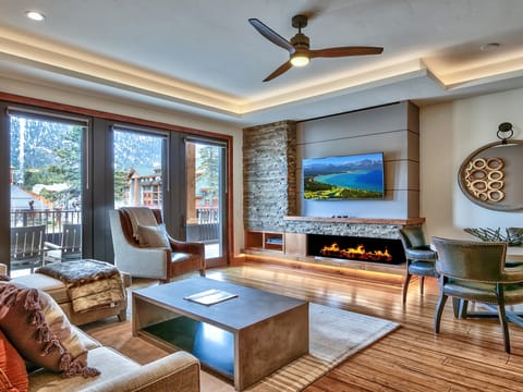 Luxury 2Br Residence steps from Heavenly Village & Gondola Apartment in Stateline