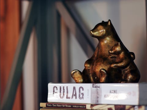 Chic 2 BR+Den Ritz-Carlton Condo with Valley Views Save 20% on 7+ Nights! Apartment in Vail