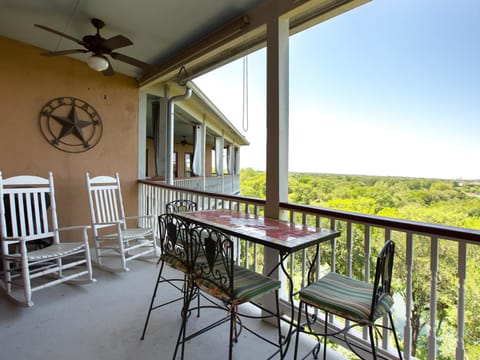 VG 306 Rio Hacienda Apartment in Gruene