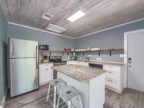 RR 8554 Blue Paradise House in Canyon Lake