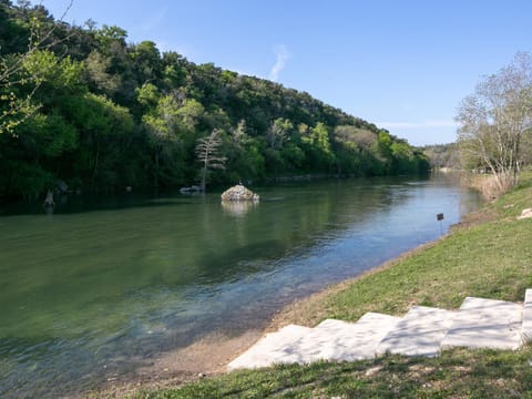 RR 7252 Southern Comfort House in Canyon Lake