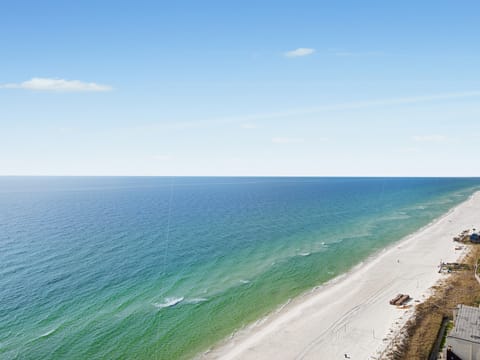 Gulf Front Condo with Ocean Views Balcony - 2004 Apartment in Upper Grand Lagoon