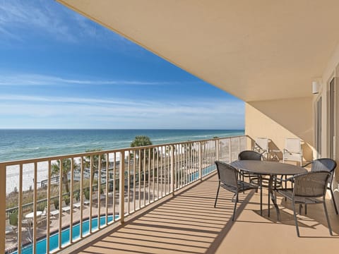 Astonishing Oceanfront Condo with Oversized Balcony to Enjoy Amazing Gulf View - Unit 0204 Apartment in Upper Grand Lagoon