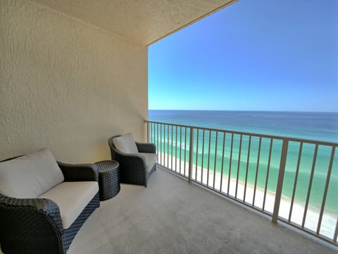 Unit 1604 Apartment in Upper Grand Lagoon