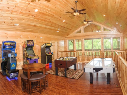 Sycamore Mansion Cabin in Pittman Center