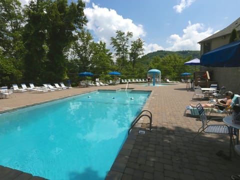 Mansion in the Sky Cabin in Gatlinburg