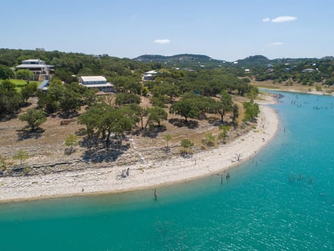 CL 1105H Endless Tranquility House in Canyon Lake