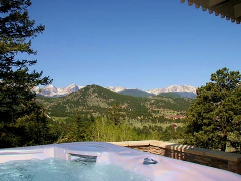 Pine Solo Vacation Home at Windcliff House in Estes Park