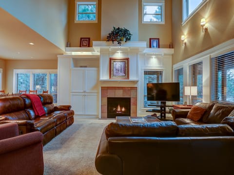 Gas Fireplace and new 55" TV