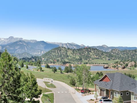 Mount Chiquita 10A - a SkyRun RMNP Property - Mount Chiquita 10A - Exterior building view with views of mountains and Marys Lake.