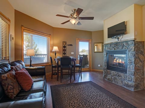 Mount Meeker 26B - a SkyRun RMNP Property - Mount Meeker 26B - Welcome to Mount Meeker 26B - your elegant vacation condo.