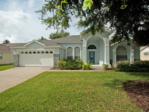 4 BR / 3 BA orlando vacation pool home in Clermont, BBQ Grill, Free Wifi!! House in Four Corners