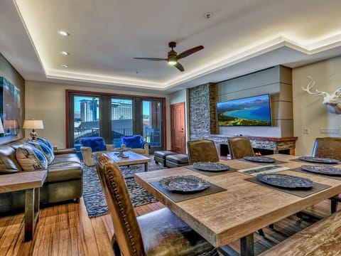 Luxury 3Br Residence steps from Heavenly Village & Gondola Apartment in Stateline