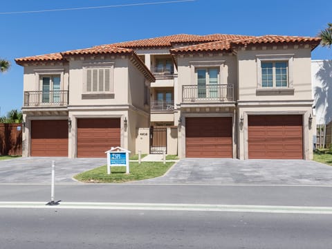 4616 Gulf (South) House in South Padre Island