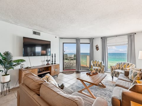 interiors-living room-dsc5405