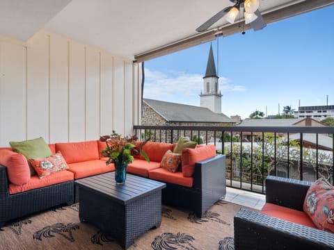 Kona Plaza#217 Apartment in Holualoa