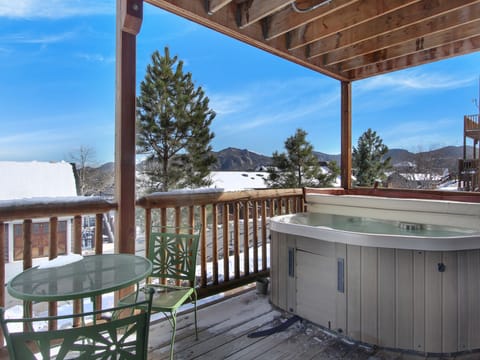 Lookout Mountain 27B - a SkyRun RMNP Property - Lookout Mountain 27B - Private deck with its own hot tub and patio seating. Perfect place to relax and enjoy mountain views after a long day of adventures!