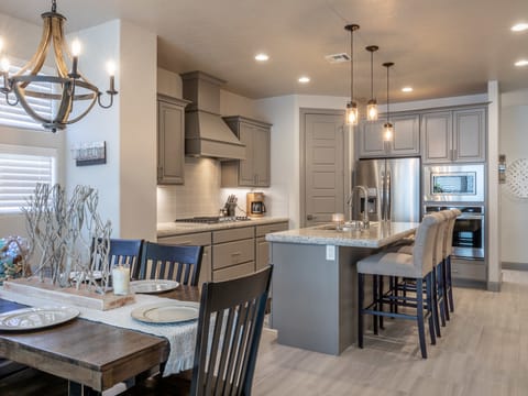 Fun At The Ledges Villa in St George