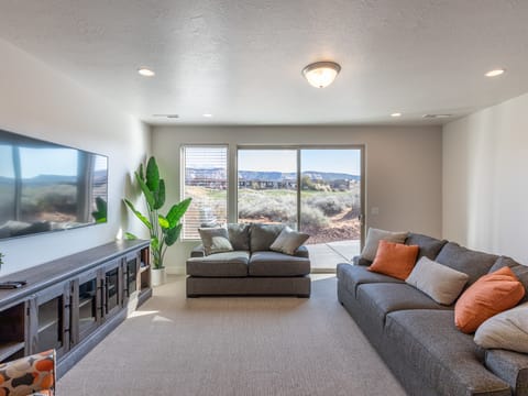 Under Par on 18 Villa in St George