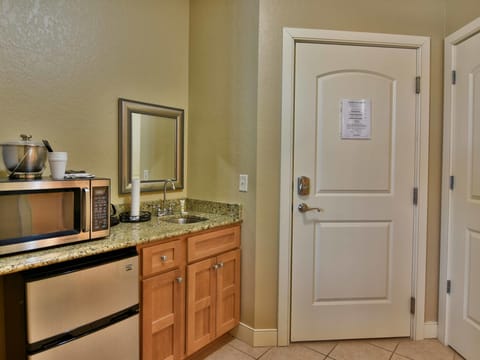Unit 411B 1BD/ 1BA Efficiency condo Apartment in Wisconsin