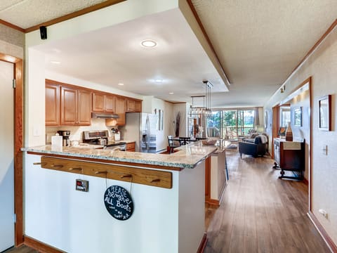 Spacious and Modern 2Br Premier- The Pines Apartment in Keystone