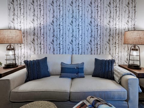 Luxury Two Bedroom Residence Steps From Heavenly Village Apartment in Stateline