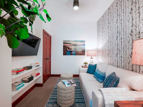 Luxury Two Bedroom Residence Steps From Heavenly Village Apartment in Stateline