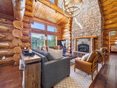 Living Area - Modern Log Cabin - Breckenridge Vacation Rental