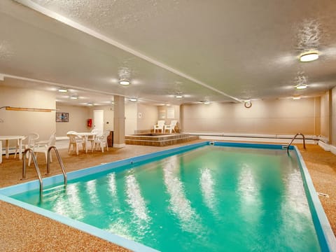 Shared Pool & Hot Tub - Longbranch 216 - Breckenridge Vacation Rental