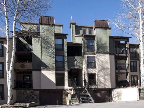Breakaway-West-212-MLS_01