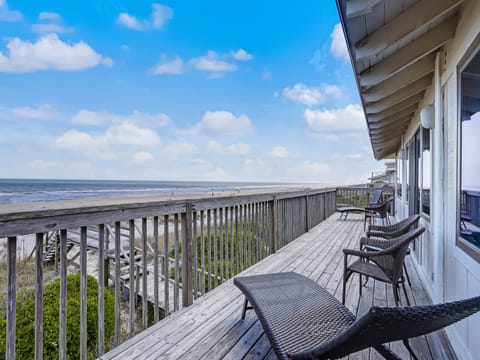 Oceanview off Balcony