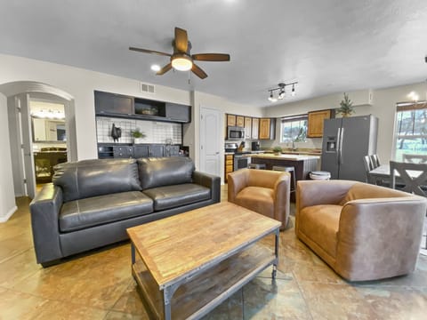 202 Fox Bay Condo - a SkyRun Park City Property - Welcome to your Fox Bay Escape!