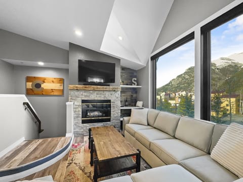 ER4 Elk Run 2BR 2.5BA