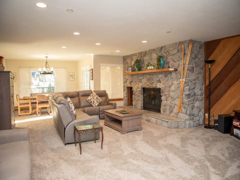 232 Cinnamon Ridge - a SkyRun Keystone Property -