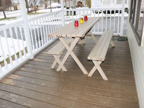 Outdoor Picnic Table
