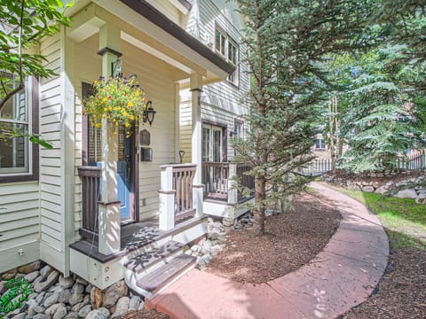 Ridge Street Chalet B - a SkyRun Breckenridge Property -