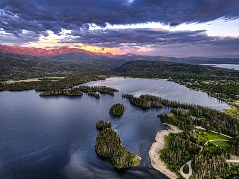 Ariel views of Lake and home 7 Min Drive to Lake