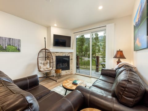 202 Clearwater Lofts - a SkyRun Keystone Property - Living Room